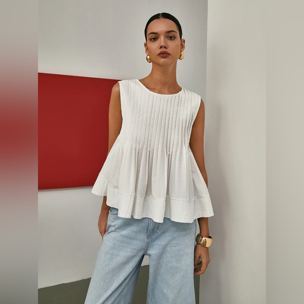 Commense Pleated Peplum Sleeveless White Blouse Size M‎